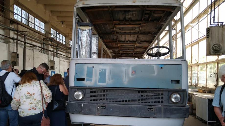 Ретрофит тролей Ikarus тръгва на водород и с нова визия в София