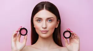 4 трика при нанасянето на руж, които ще трансформират кожата ви