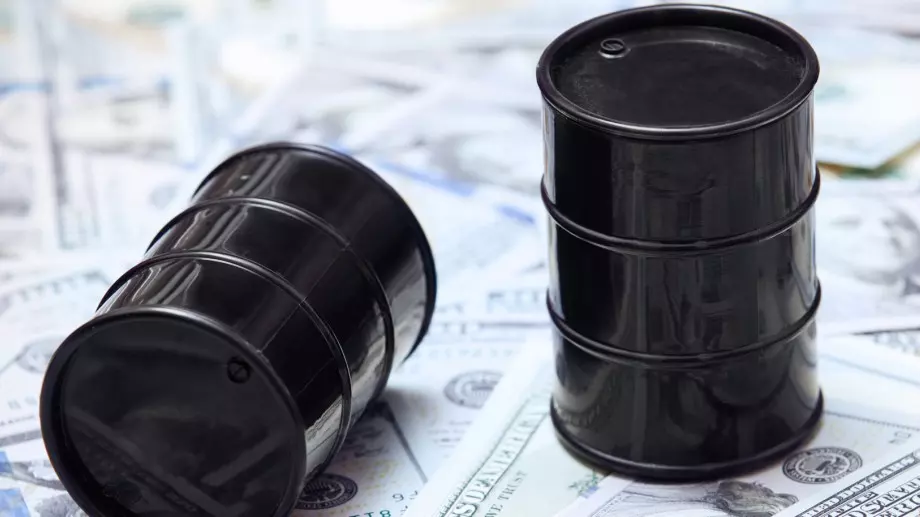Цената на петрола падна заради вълната от COVID-19 в Китай