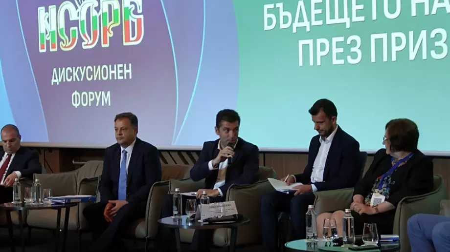 Кирил Петков: Безпрецедентно количество пари идват към България