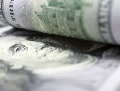 Доларът удари 20-годишен връх заради намеренията на Фед