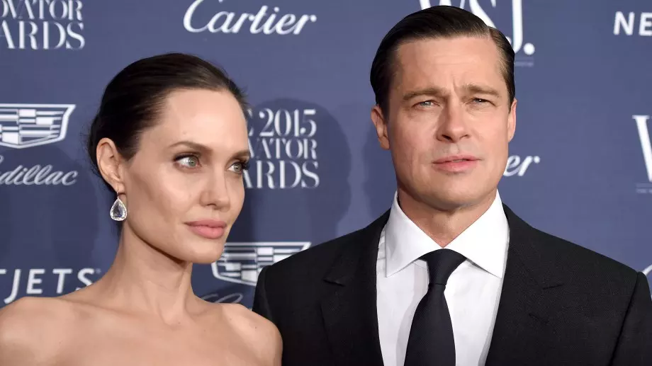 Вижте сърцераздирателния мейл на Анджелина Джоли до Брад Пит (ВИДЕО)