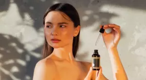 Азелаинова киселина: Бюти съставката, която прави чудеса