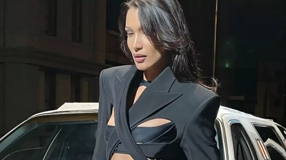 Новата колекция на Mugler разсъблече редица звезди (СНИМКИ+ВИДЕО)