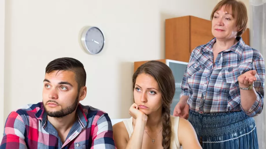 Женски виц за 22 януари 2024: Една жена имала трима зетя