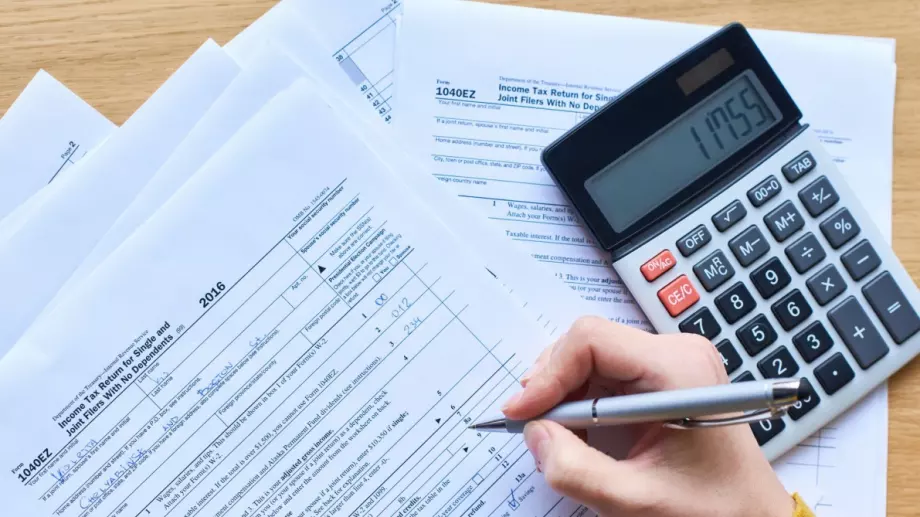 2023 г.: Повече данъчни декларации на физически лица, по-малко деклариран данък