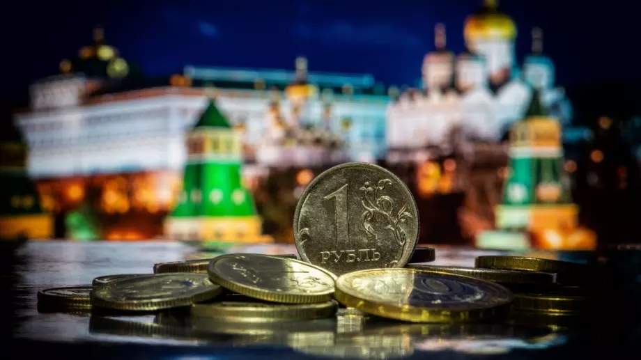 Русия е спестила в чужбина около 80 млрд. долара от износ на суровини през 2022 г.