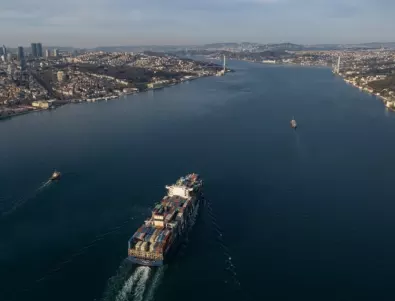 Турция вдига пет пъти таксата за преминаване през проливите