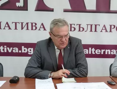 БСП - мандатоносител  или експертно правителство - подходящият изход от кризата, според Румен Петков