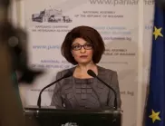 Десислава Атанасова: Не само контактувам с всички парламентарни групи, но съм длъжна да го правя
