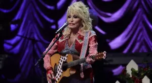 Доли Партън сбъдна предсмъртното желание на свой фен (ВИДЕО)