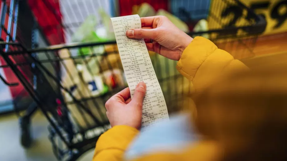 КЗП: Нарушенията в търговските вериги са повече от проверките, глобите стигат до 50 000 лева