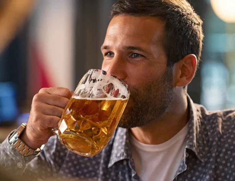 Вярно ли е, че има женски хормони в бирата?