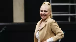 Луна призна, че крие син и дъщеря (СНИМКА)