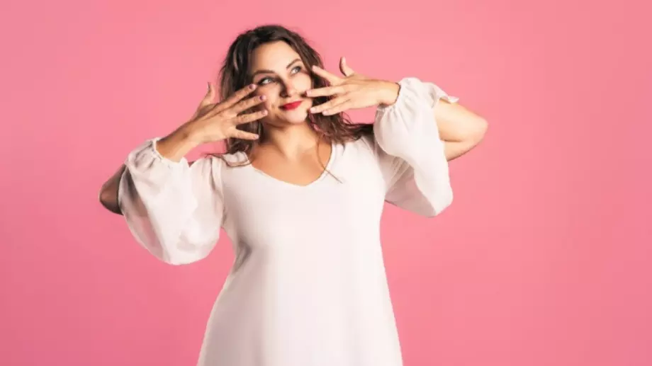 Какво може да предложи макси модата на едрите жени?