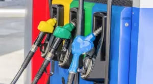 Отстъпка за горивата ще има и след Нова година за сметка на "Лукойл"