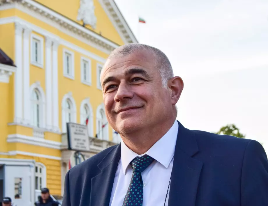 Гьоков обяви 100 лв. повече за отопление, изготвил е и нов механизъм за определяне на минималната заплата