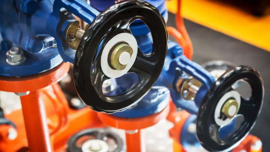 През февруари: Природният газ ще е с близо 30% по-евтин 