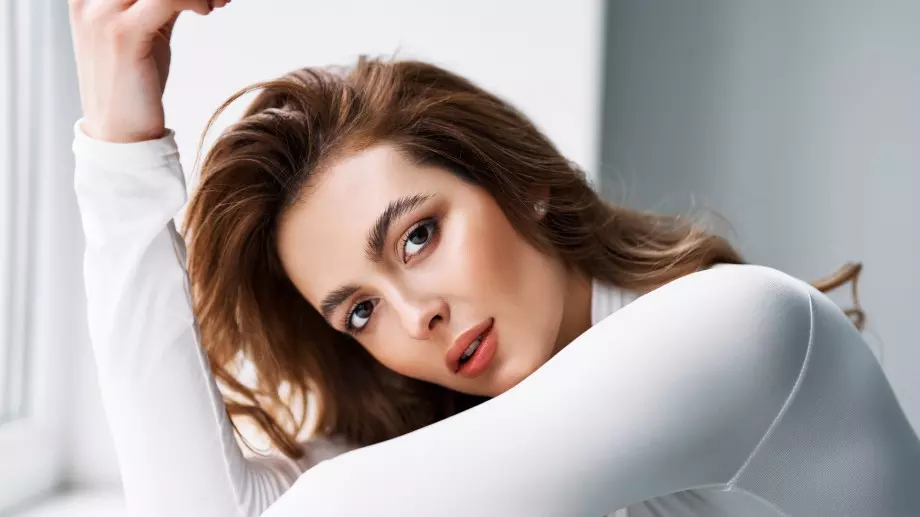 Всичко, което трябва да знаете за ламинирането на вежди