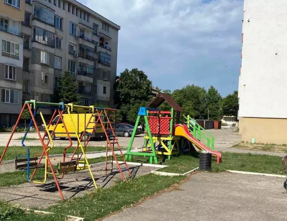 Община Стамболийски ще обнови малка детска площадка