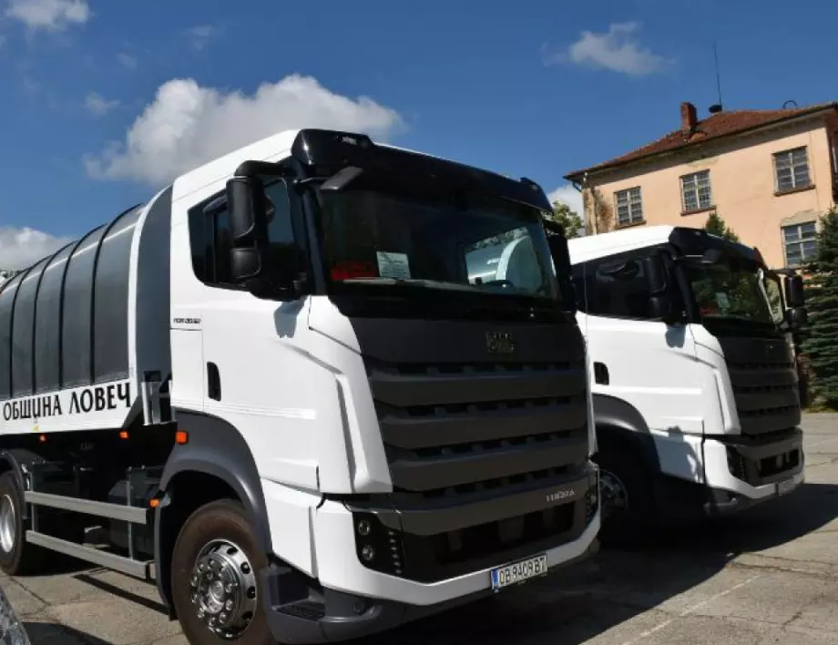 Нови специализирани автомобили се включват в сметосъбирането в Ловеч