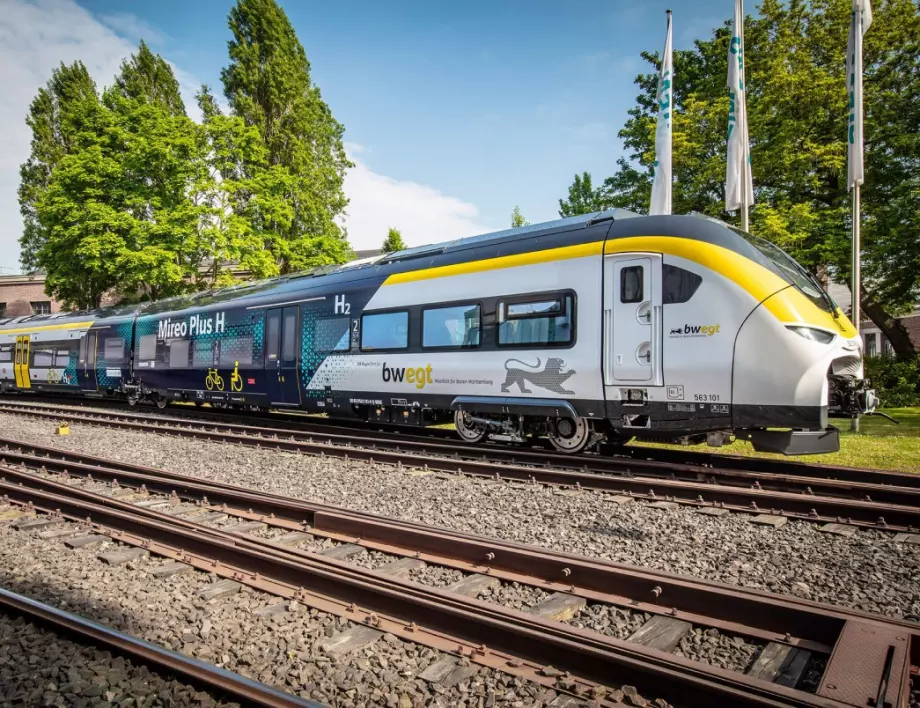 Влакове на водород тръгват в Берлин от 2024
