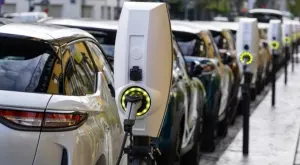 Изход от западните санкции: Русия ще внася електромобили от Уганда 