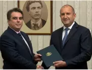 Асен Василев прие мандата за съставяне на правителство (ВИДЕО)