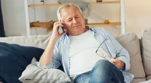 Виц за днес: Звъни се в полицията