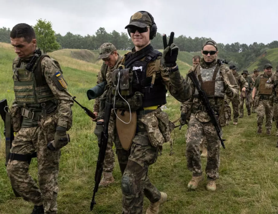 Норвегия предоставя нов пакет военна помощ за Украйна заедно с обучение на бойци