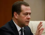 Медведев заплаши с ракетен удар съда в Хага след заповедта за арест на Путин