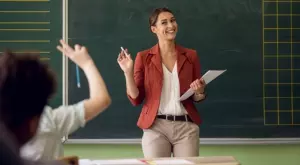 Виц на деня: Иванчо разказва на учителката за паниката