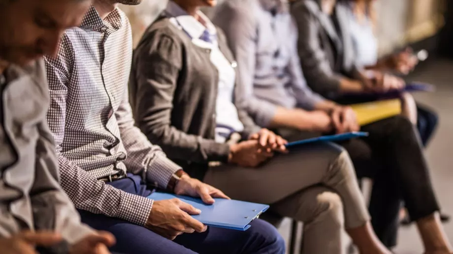 Ръст в обявите за работа у нас: Бизнесът търси все повече работници