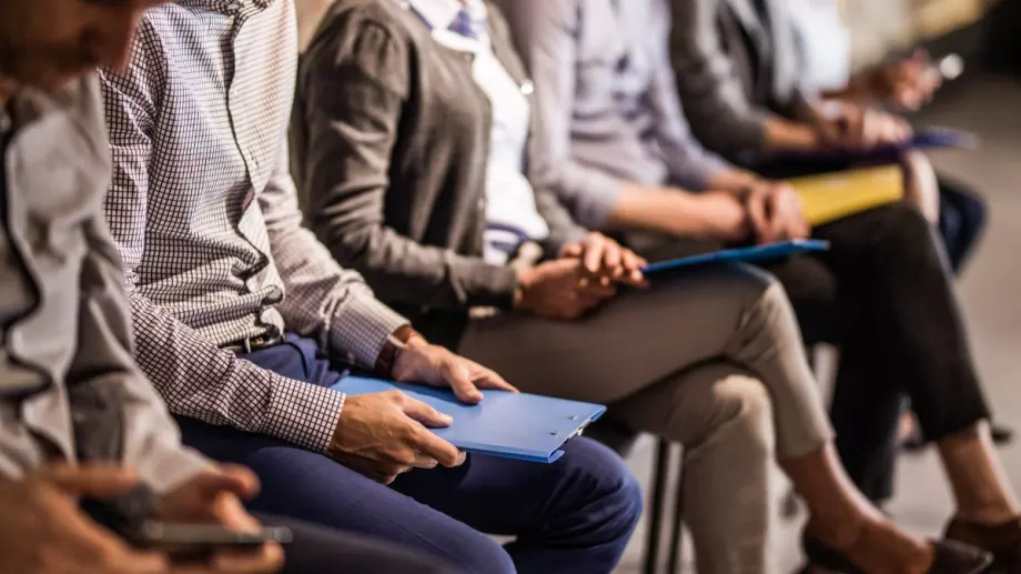 Рязък скок: Новите работни места в САЩ се увеличиха повече от очакваното