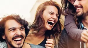 Виц за 5 май 2023: Лекар и медицинска сестра били любовници...