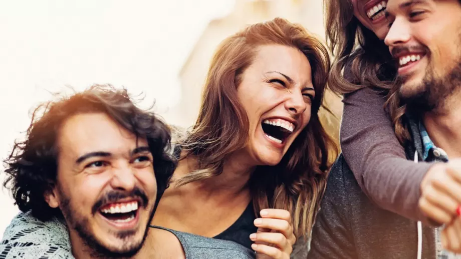 Виц на деня: Жена кара автомобила си