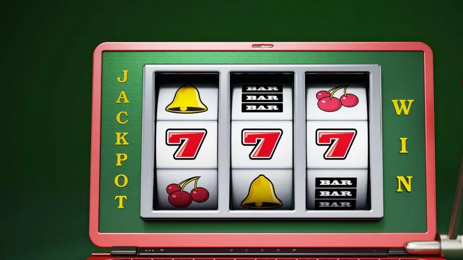 Колко хора декларираха, че са зависими от хазарт в България?