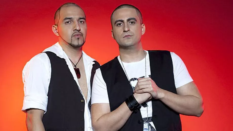 Румънеца и Енчев вбесиха поп-фолк феновете: Стораро са неграмотни и нагли хора 