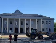Усилени ремонти се извършват в центъра на Стамболийски