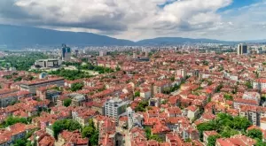 Кои са стoличнитe райони с нaй-гoлям спад и ръст нa населението за последните 10 гoдини