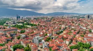 Цени на жилищата: Идва ли чаканият спад и време ли е за покупка?