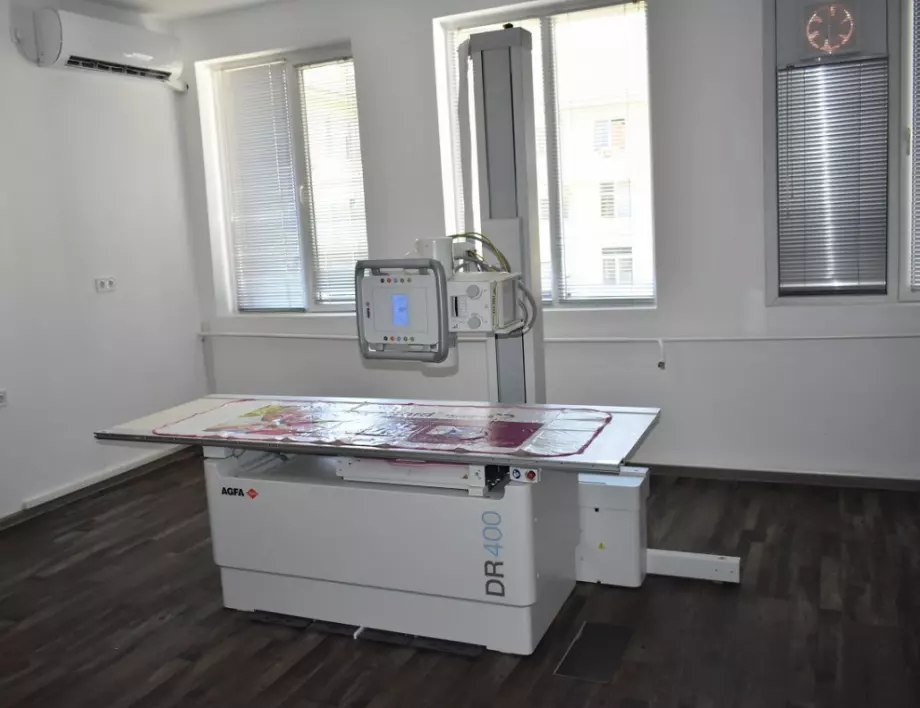 Кметът на Асеновград д-р Христо Грудев бе част от откриването на новия рентген в МБАЛ-Асеновград
