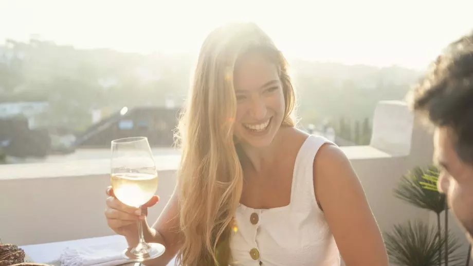 Кой празнува имен ден днес, 15 юли