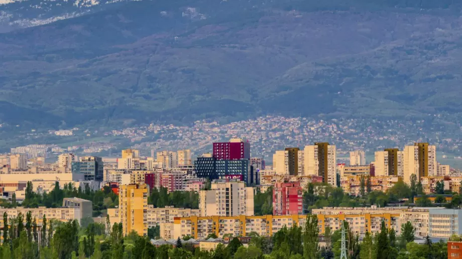 Повишават данък сгради заради скока в цените на имотите