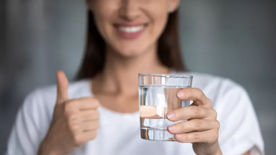 Оказва се, че можем да прекалим с консумацията на вода и това да доведе до тези последствия