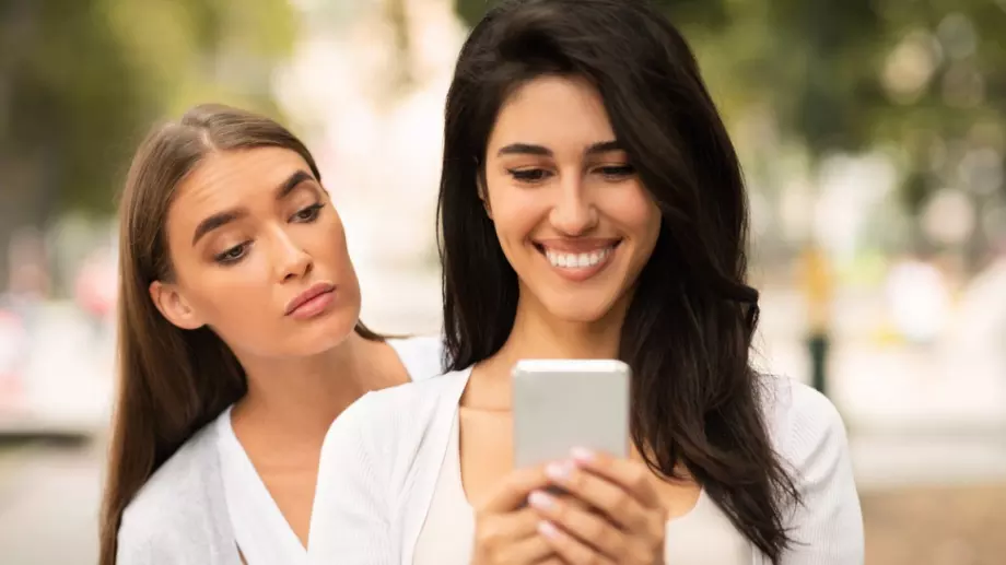 Виц на деня: Има два вида завист