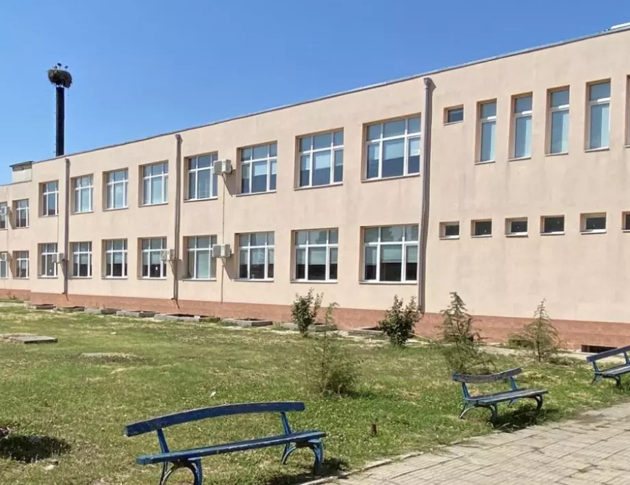 Община Стамболийски осигури средства за ремонт на покрива на училище