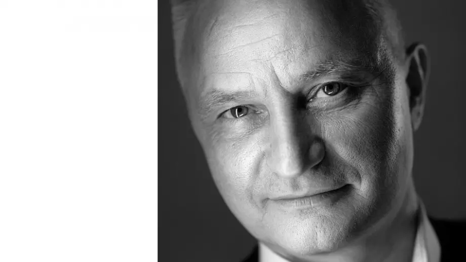 Захари Карабашлиев е новият писател драматург на Народен театър "Иван Вазов“