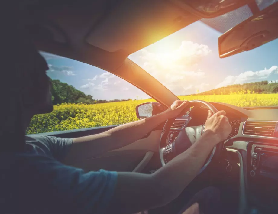 Знаете ли колко вдига разхода на гориво включеният климатик в колата?