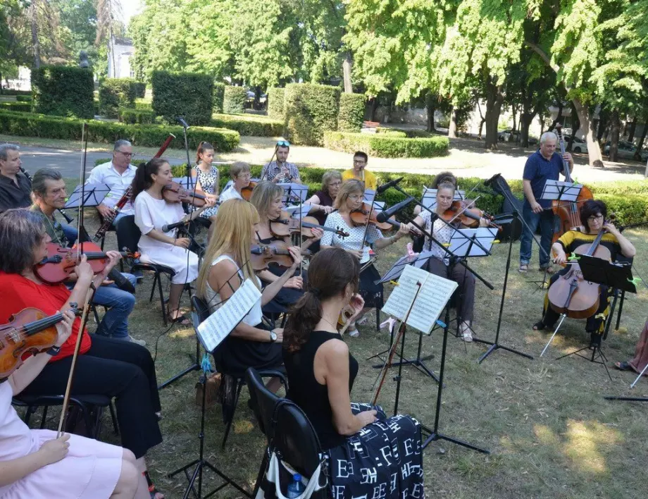 Музикална приказка събра видинските деца в Крайдунавския парк